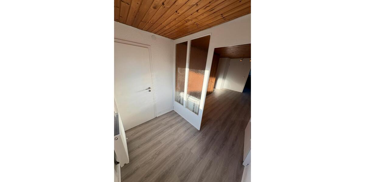 Erdgeschoßwohnung Bopfingen - 4 Zimmer, 110 m&sup2;, 950&euro; | Angebot:25272092
