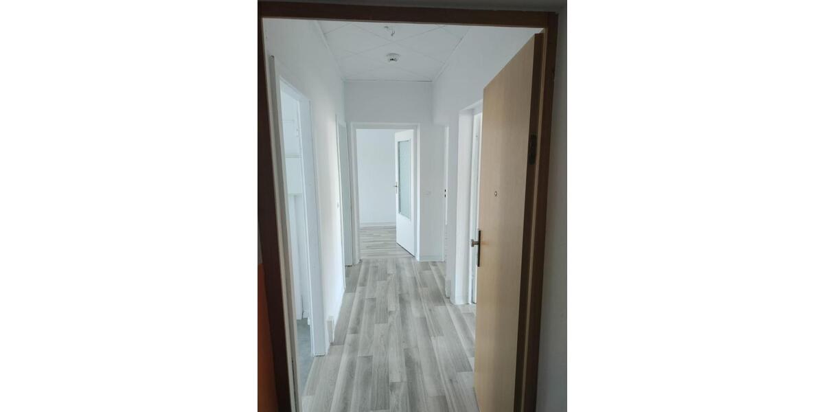Etagenwohnung Mücheln (Geiseltal) - 3 Zimmer, 59 m&sup2;, 220&euro; | Angebot:25350267