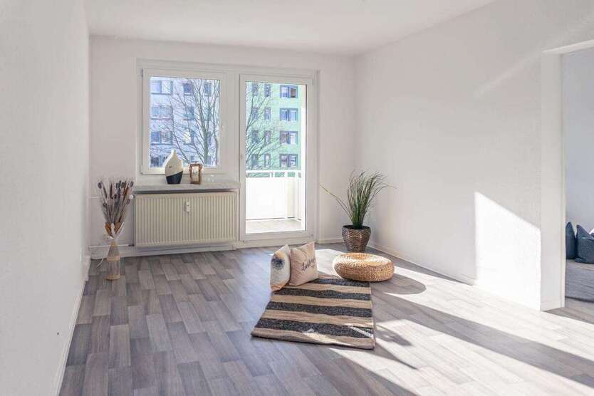 Wohnung zum Mieten in Chemnitz 426 € 70.92 m² 4 zimmer