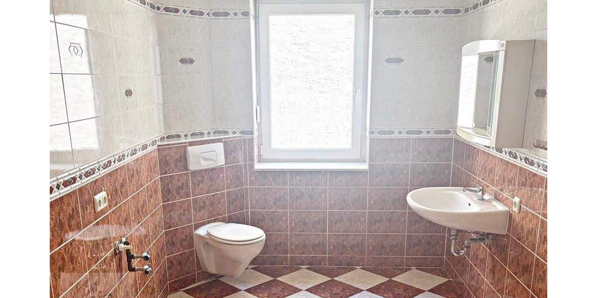 Etagenwohnung Mühlberg - 2 Zimmer, 81 m&sup2;, 510&euro; | Angebot:25692157