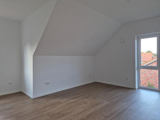 Etagenwohnung Esens - 4 Zimmer, 128 m&sup2;, 1.165&euro; | Angebot:24626187