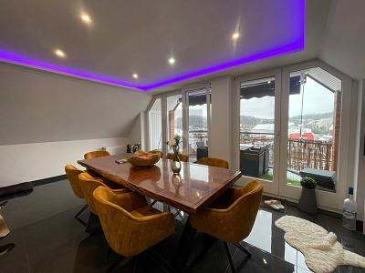 LUXURIÖS MÖBLIERTE WOHNUNG MIT WELLNESSBEREICH - Dachgeschoßwohnung Geesthacht | Angebot:27257942