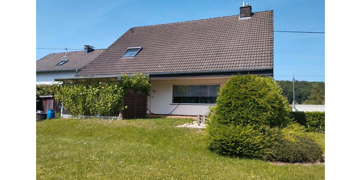 Etagenwohnung Mehren - 3 Zimmer, 95 m&sup2;, 530&euro; | Angebot:26036151