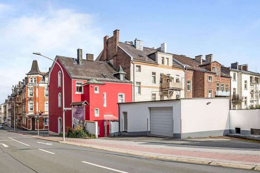 Wohnung zum Mieten in Hof 1.199 € 185 m²