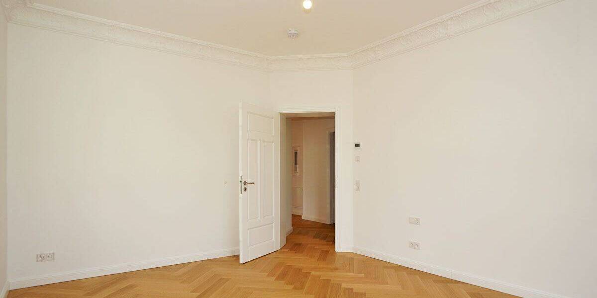 Etagenwohnung Dresden Striesen-Ost - 4 Zimmer, 103 m&sup2;, 1.995&euro; | Angebot:26684462