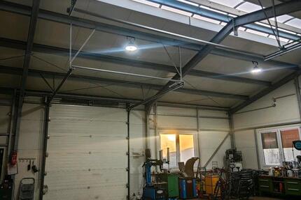 Moderne Gewerbehalle Halle Waschhalle Aufbereitungshalle KFZ zimmer