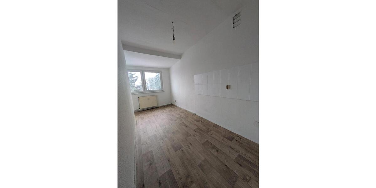 Etagenwohnung Malchin - 3 Zimmer, 50 m&sup2;, 405&euro; | Angebot:24749654