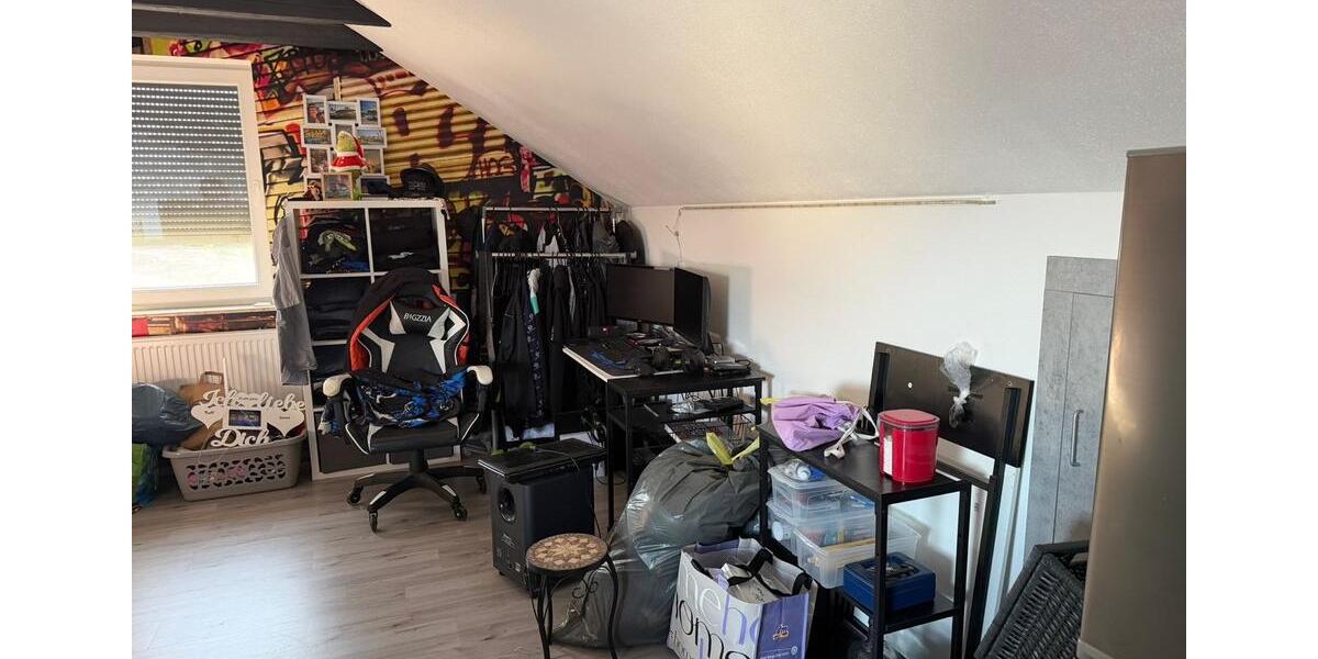 Dachgeschoßwohnung Alfdorf - 1 Zimmer, 53 m&sup2;, 740&euro; | Angebot:26255004