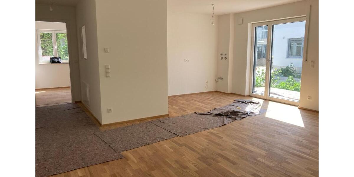 Erdgeschoßwohnung Kumhausen - 2.5 Zimmer, 90 m&sup2;, 1.290&euro; | Angebot:24356527
