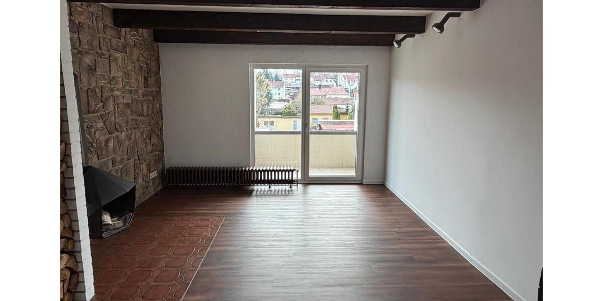 Einfamilienhaus Poppenhausen - 7 Zimmer, 215 m&sup2;, 1.890&euro; | Angebot:26052533