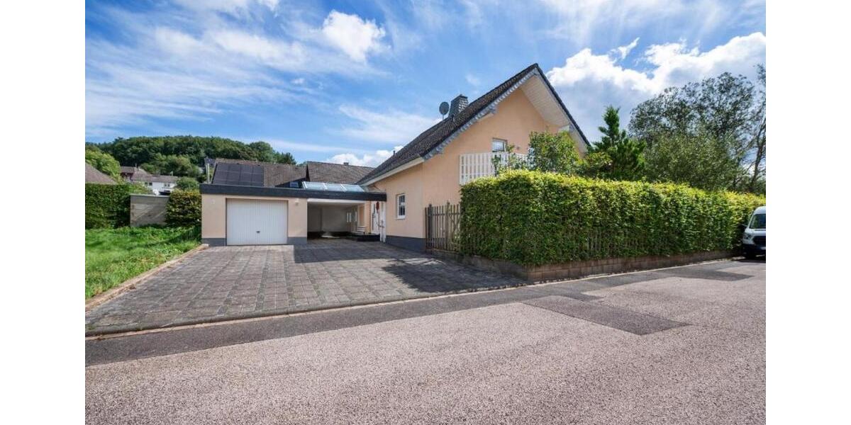 Modernes Wohnhaus möbliert ab September 2026 langfristig 4.5 zimmer