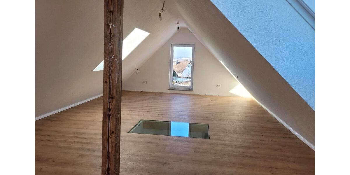 Dachgeschoßwohnung Rainau - 4 Zimmer, 112 m&sup2;, 1.250&euro; | Angebot:24469054