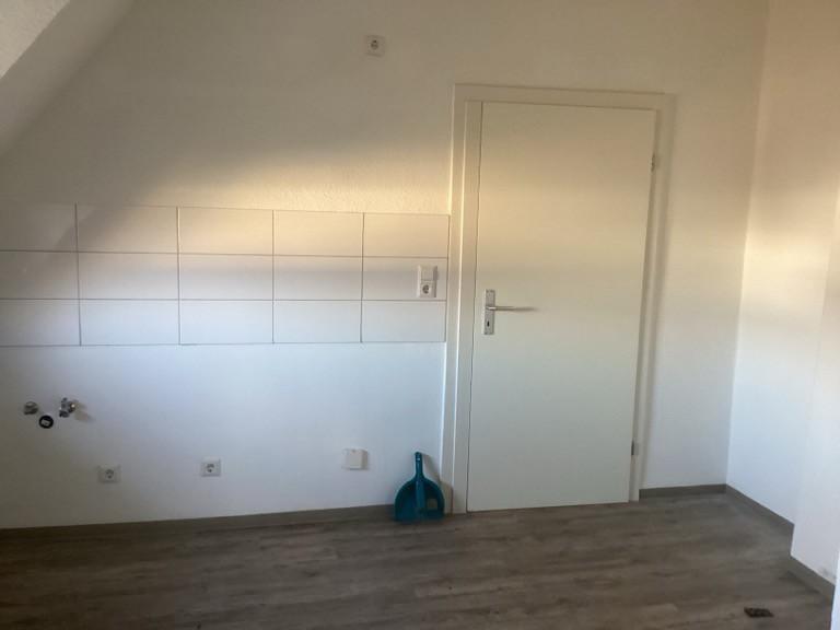 Dachgeschoßwohnung Mannheim Niederfeld - 2 Zimmer, 54 m&sup2;, 621&euro; | Angebot:24324082