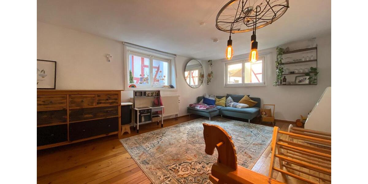 Etagenwohnung Würzburg Dürrbachau - 3 Zimmer, 110 m&sup2;, 1.400&euro; | Angebot:25026431