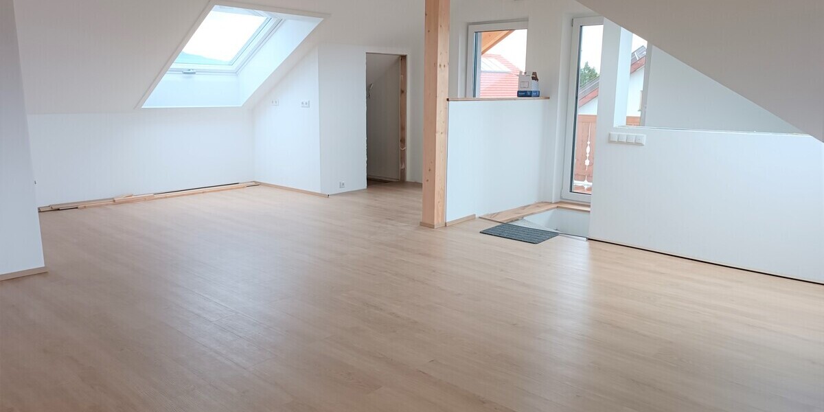 Frei ab sofort - Freilassing - 2,5 Zimmer Mietwohnung, 2. OG - günstig heizen mit Wärmepumpe! - Etagenwohnung Freilassing Lohen | Angebot:26729276