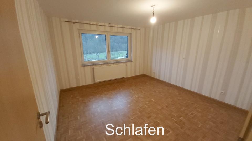 Etagenwohnung Werbach - 4 Zimmer, 111 m&sup2;, 880&euro; | Angebot:26234302