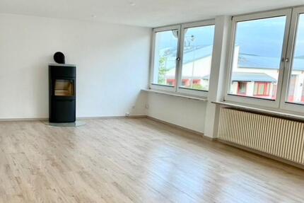 Wohnung mit schöner EInbauküche und großem Garten in Nabburg 4 zimmer