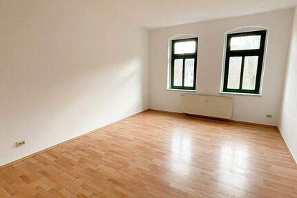 2-Raum-Dachgeschosswohnung mit Einbauküche im Herzen von Aue 2 zimmer