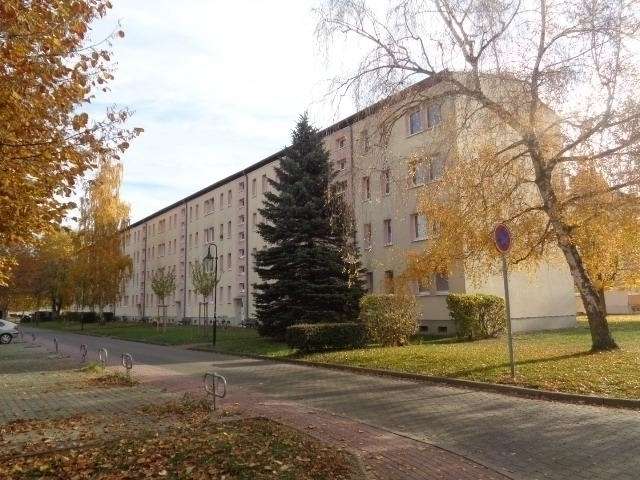 Wohnung zum Mieten in Braunsbedra 210 € 34.85 m²