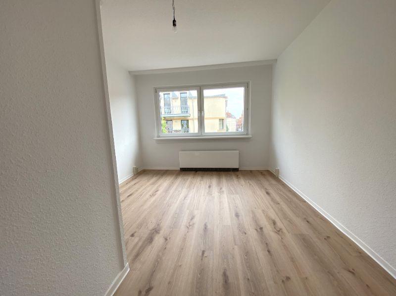 Etagenwohnung Schwerin Altstadt - 3 Zimmer, 83 m&sup2;, 549&euro; | Angebot:26252562