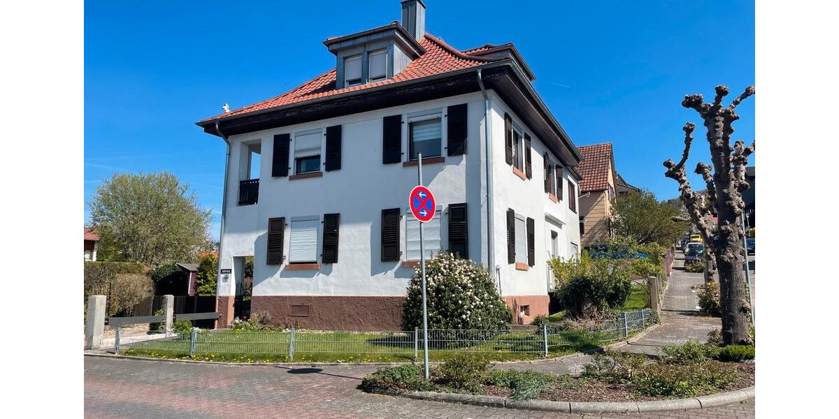 Etagenwohnung Bad König - 5 Zimmer, 136 m&sup2;, 1.100&euro; | Angebot:26493170
