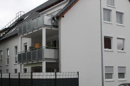 Wohnung Esslingen am Neckar Pliensauvorstadt - 4 Zimmer, 100 m&sup2;, 1.100&euro; | Angebot:25305621