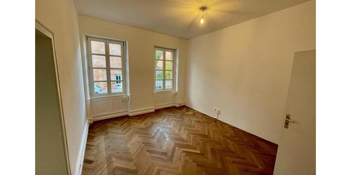 Etagenwohnung Annweiler am Trifels - 6 Zimmer, 154 m&sup2;, 1.220&euro; | Angebot:24873551
