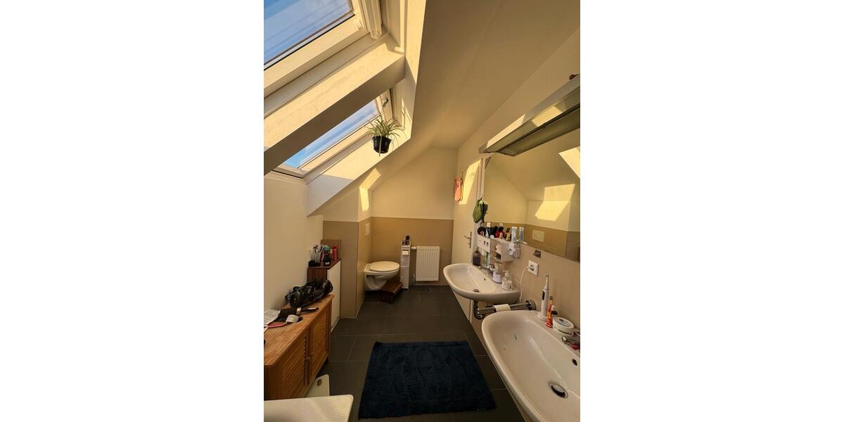 Etagenwohnung Oldenburg Dobbenviertel - 4 Zimmer, 150 m&sup2;, 850&euro; | Angebot:25320546