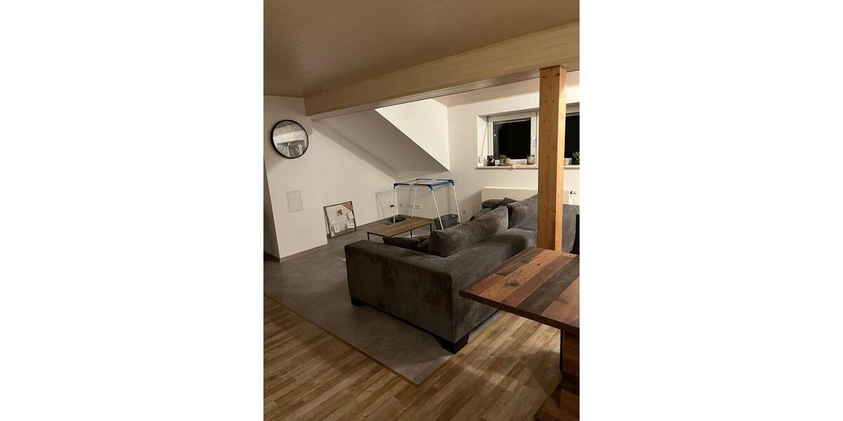 Etagenwohnung Rimbach - 3 Zimmer, 145 m&sup2;, 990&euro; | Angebot:24842149