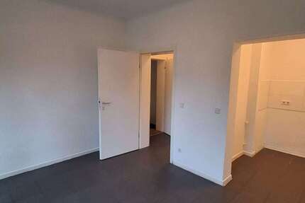 Wohnung Krefeld Krefeld-Mitte - 1 Zimmer, 24 m&sup2;, 320&euro; | Angebot:26956309