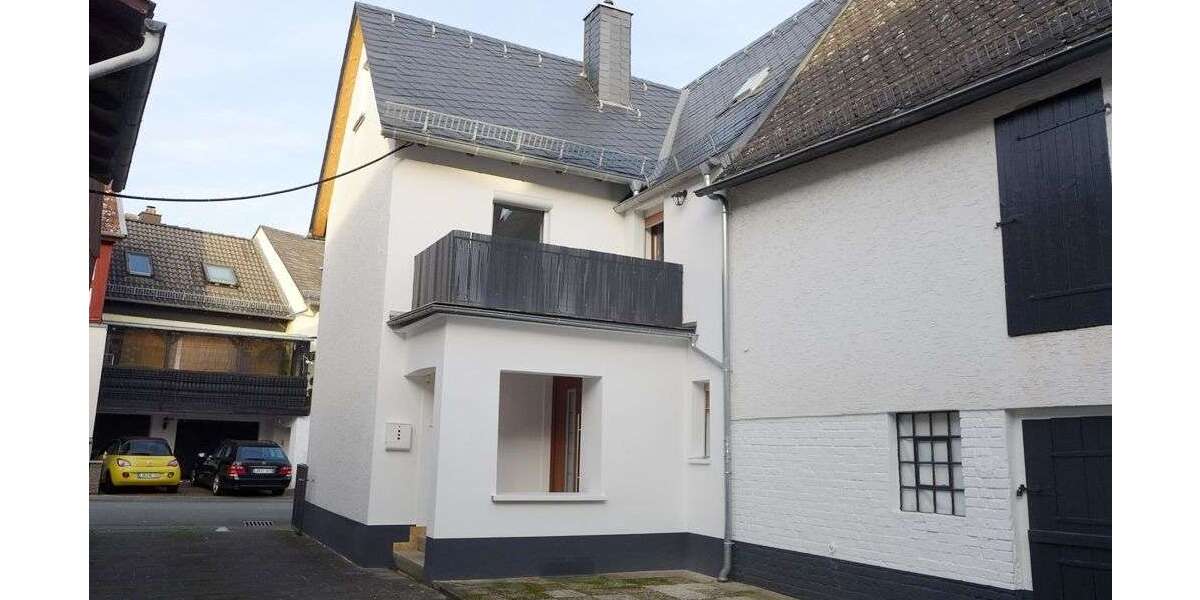 Einfamilienhaus Ehringshausen - 3.5 Zimmer, 97 m&sup2;, 700&euro; | Angebot:25161978