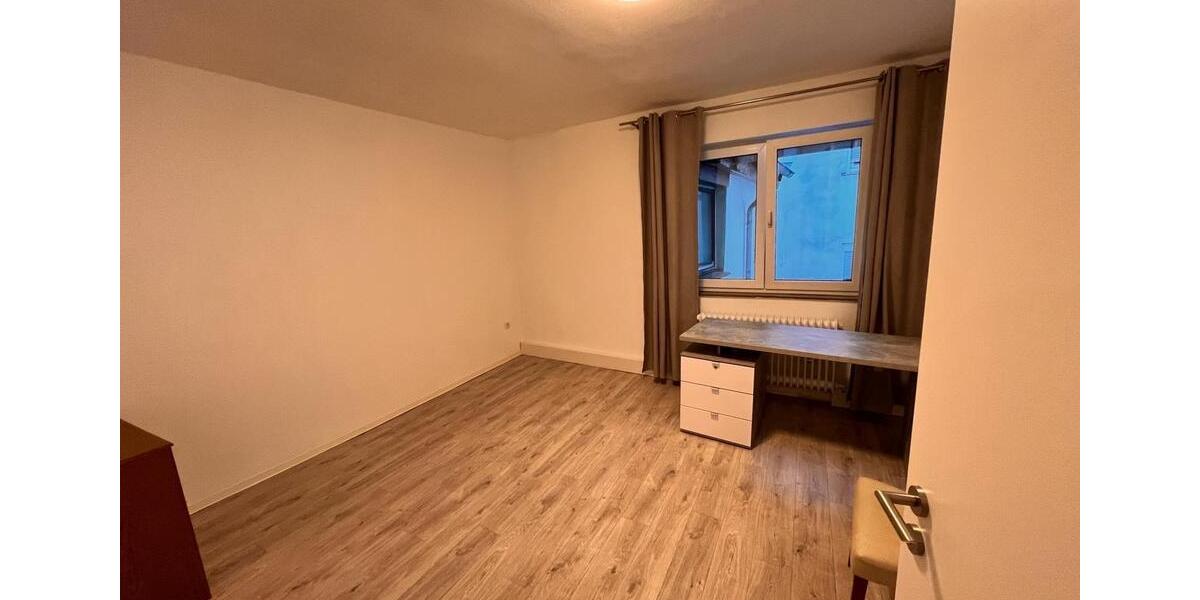 Etagenwohnung Schwalmstadt - 2 Zimmer, 80 m&sup2;, 600&euro; | Angebot:26552800