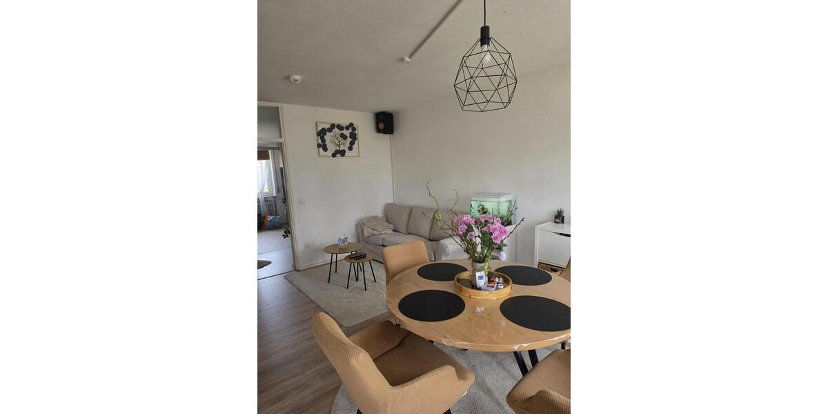 Etagenwohnung Nürnberg Hasenbuck - 3 Zimmer, 74 m&sup2;, 1.200&euro; | Angebot:26706076