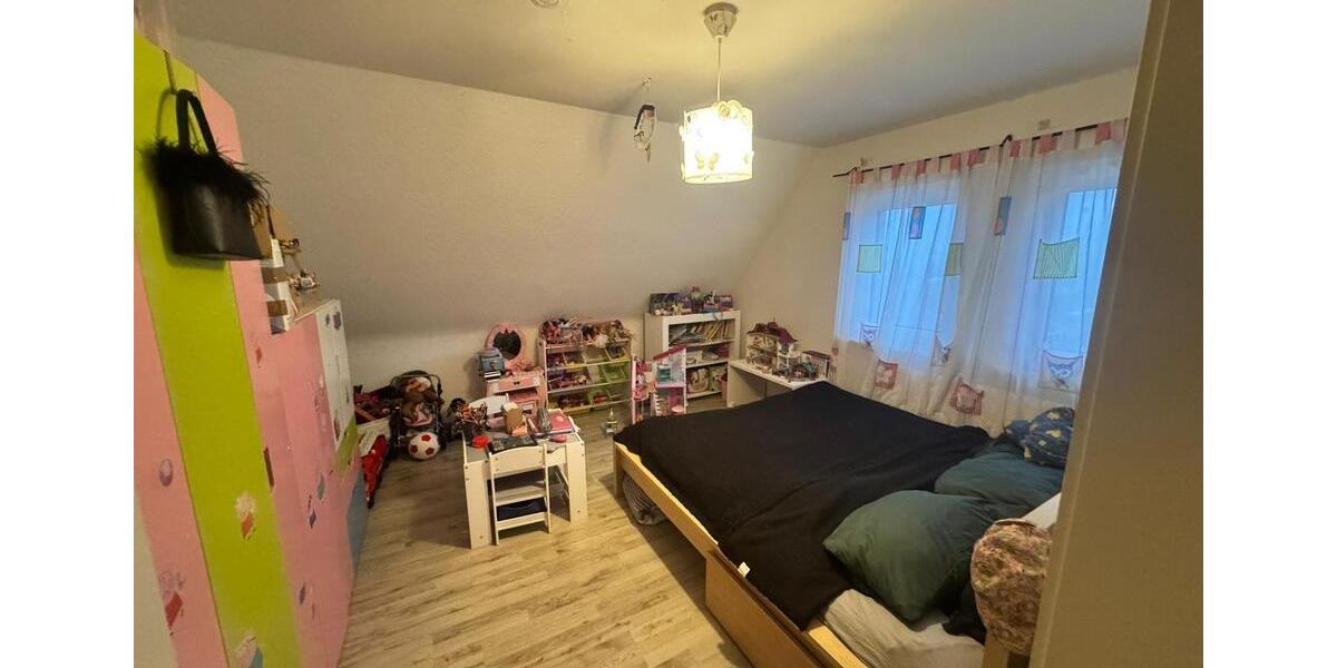 Dachgeschoßwohnung Uetze - 4 Zimmer, 74 m&sup2;, 650&euro; | Angebot:26003942