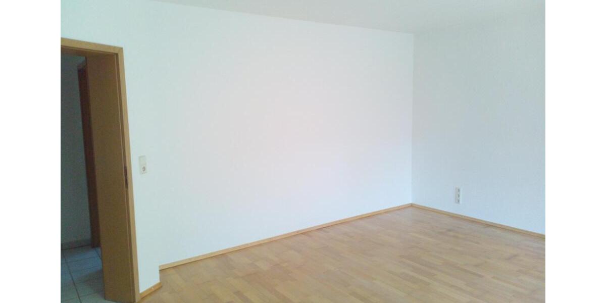 Etagenwohnung Helbra - 2 Zimmer, 57 m&sup2;, 300&euro; | Angebot:25901584