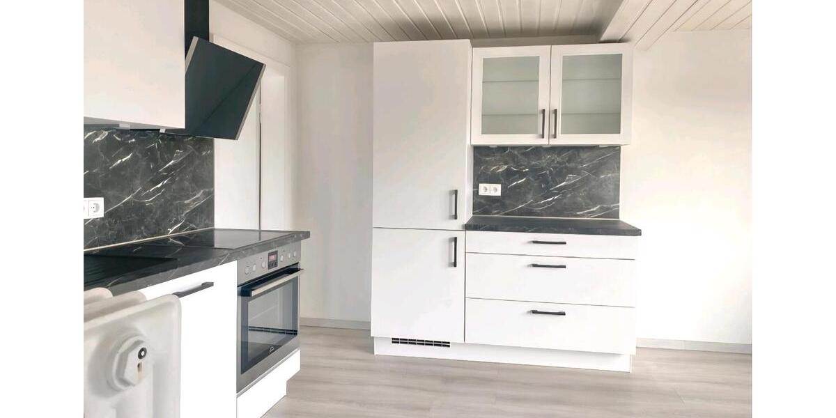 Dachgeschoßwohnung Schwandorf - 3 Zimmer, 71 m&sup2;, 750&euro; | Angebot:25235090