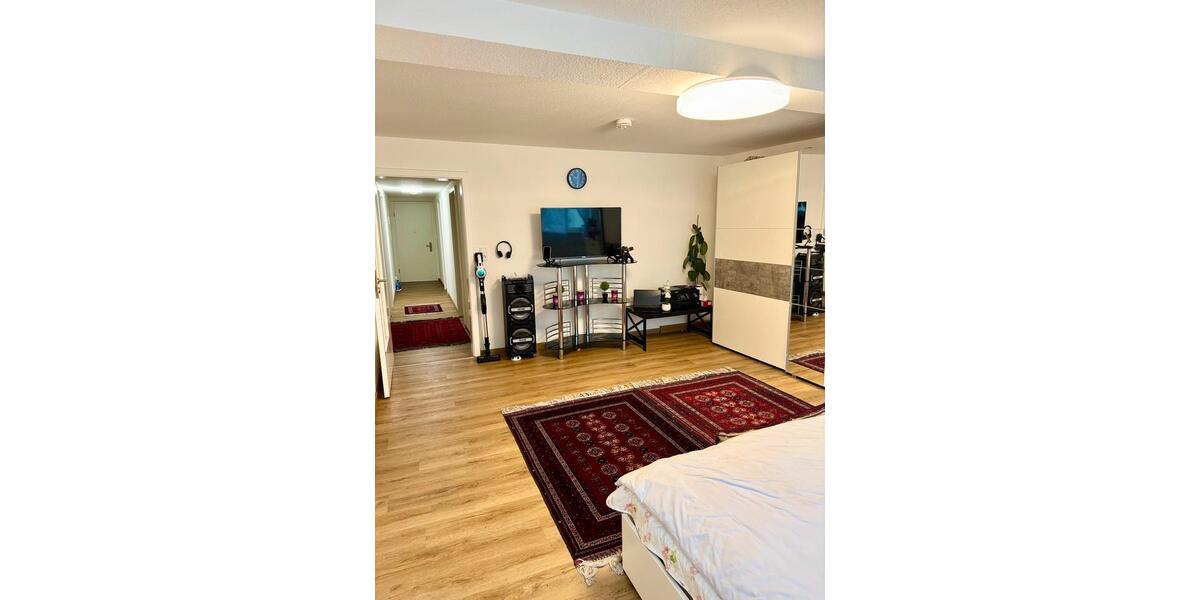 Helle WG in großer Wohnung (Nür für Frauen) Markplatz coburg zimmer