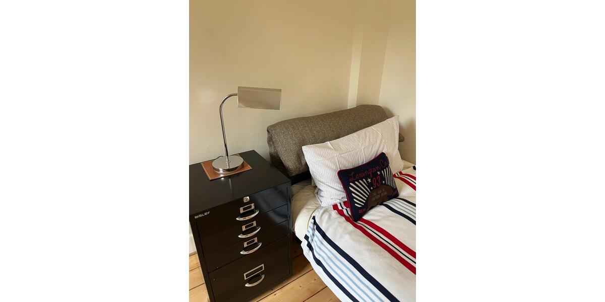 Etagenwohnung Düsseldorf Stadtbezirk 7 - 1 Zimmer, 27 m&sup2;, 920&euro; | Angebot:26481268