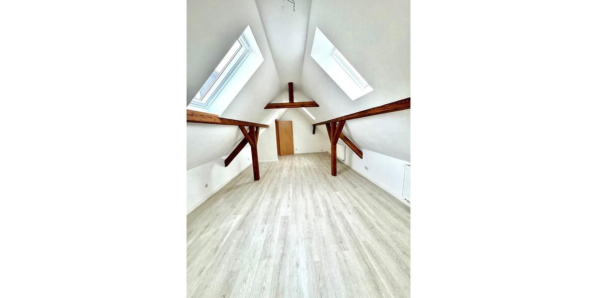 Dachgeschoßwohnung Bad Blankenburg - 4 Zimmer, 100 m&sup2;, 650&euro; | Angebot:25904164