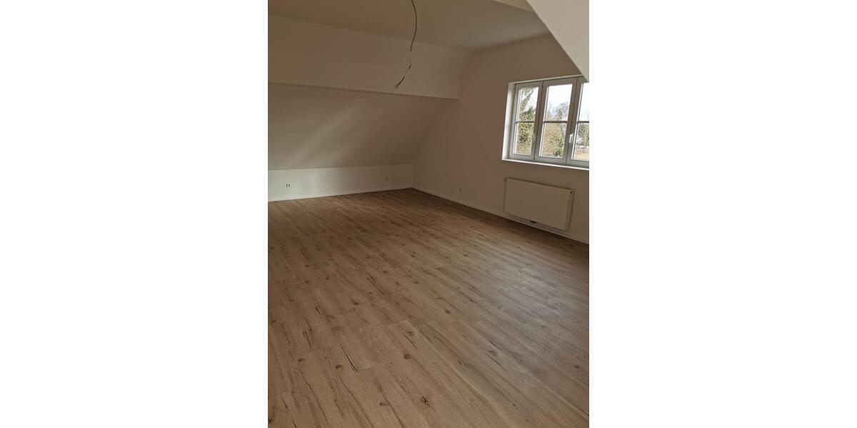 Dachgeschoßwohnung Ansbach - 2 Zimmer, 71 m&sup2;, 991&euro; | Angebot:25932551