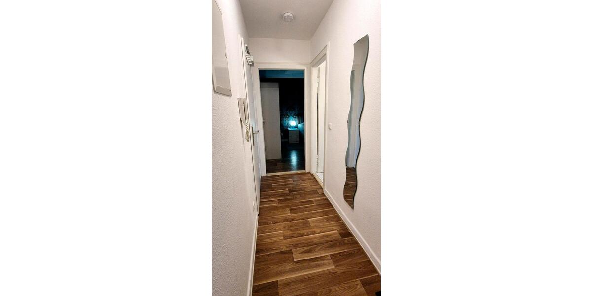 Hochparterre Wiesbaden Biebrich - 2 Zimmer, 40 m&sup2;, 950&euro; | Angebot:25987626