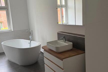 Wohnung Neuruppin - 2 Zimmer, 91 m&sup2;, 997&euro; | Angebot:26534245