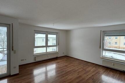 Wohnung Siegen Eiserfeld - 3 Zimmer, 77 m&sup2;, 512&euro; | Angebot:25430660