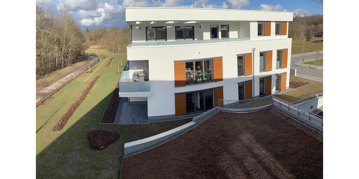 Erdgeschoßwohnung Döbeln - 4 Zimmer, 125 m&sup2;, 1.251&euro; | Angebot:23873141