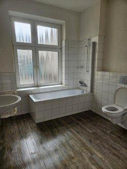 Erdgeschoßwohnung Neumünster - 2 Zimmer, 72 m&sup2;, 600&euro; | Angebot:26464848
