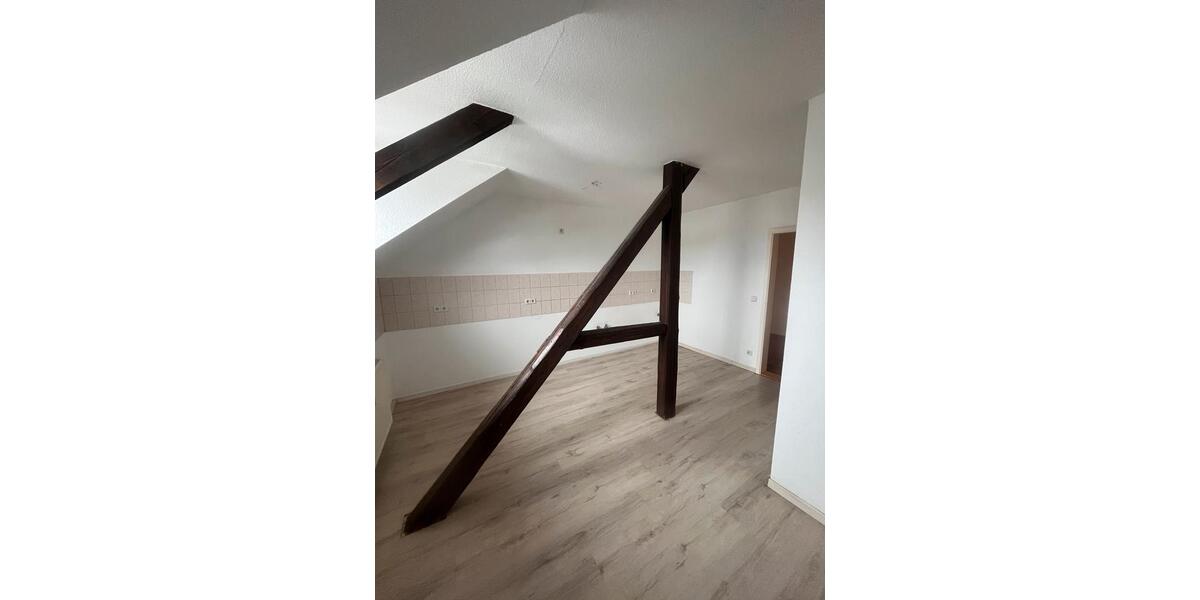 Etagenwohnung Oederan - 4 Zimmer, 92 m&sup2;, 450&euro; | Angebot:25234632