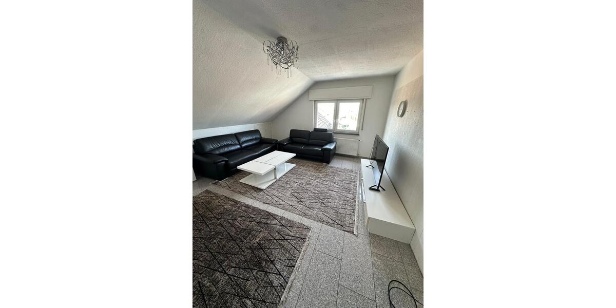 Dachgeschoßwohnung Hagenbach - 3 Zimmer, 95 m&sup2;, 700&euro; | Angebot:26224934