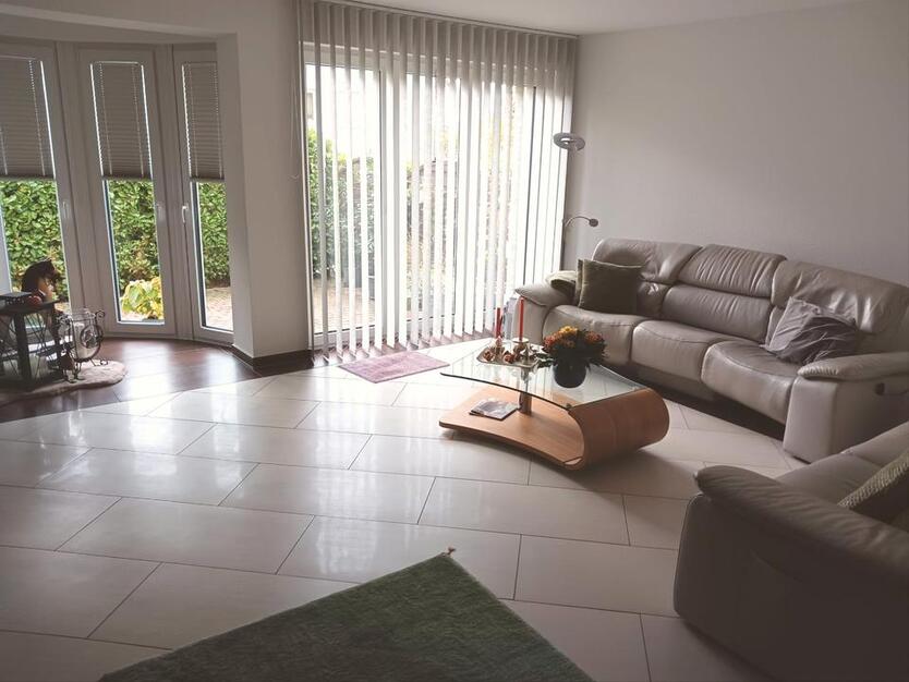 Gepflegtes Reihenendhaus in zentraler Lage! zimmer