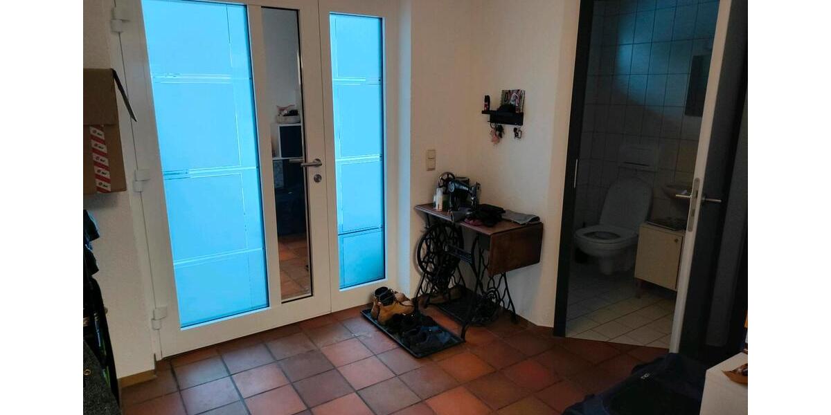 WG Zimmer in Doppelhaushälfte 1 zimmer