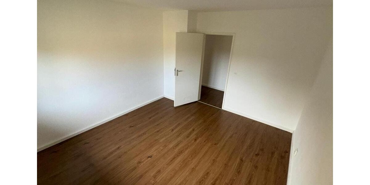 Helle 3-Zimmer-Wohnung in begehrter Lage von Saarbrücken – Bei der Goldenen Bremm 16 [HMR-O44E03] 3 zimmer